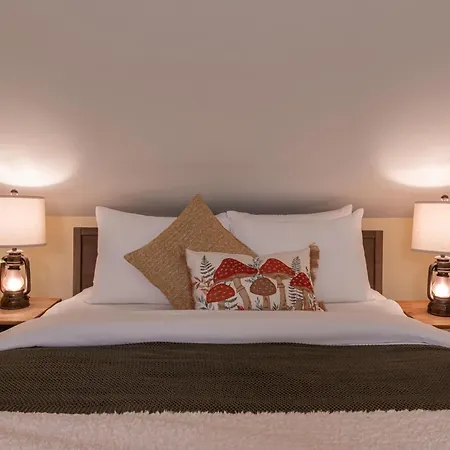 Tucker Hill Lodge-2